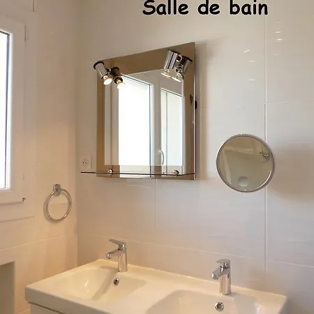 Sea And Sun Apartment *