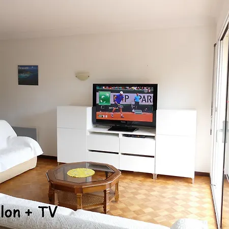 Sea And Sun Apartment *